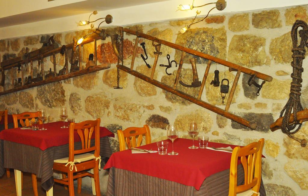 Hotel Santa Barbara Ronzo-Chienis Exterior foto